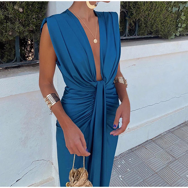 ALEJANDRA | Sukienka na przyjęcie z głębokim dekoltem w kształcie litery V