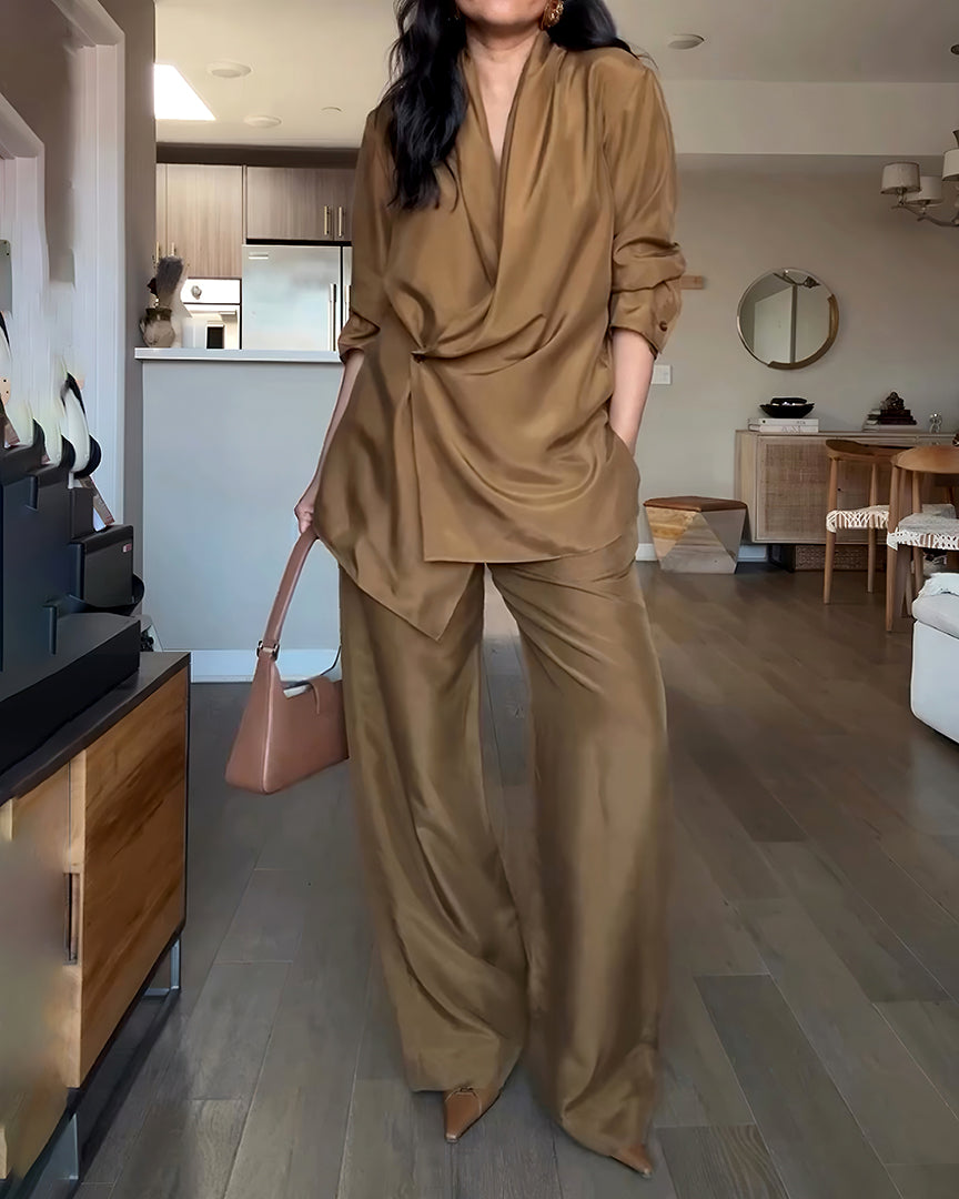 IZA | Szykowny komplet z drapowanym dekoltem typu woda